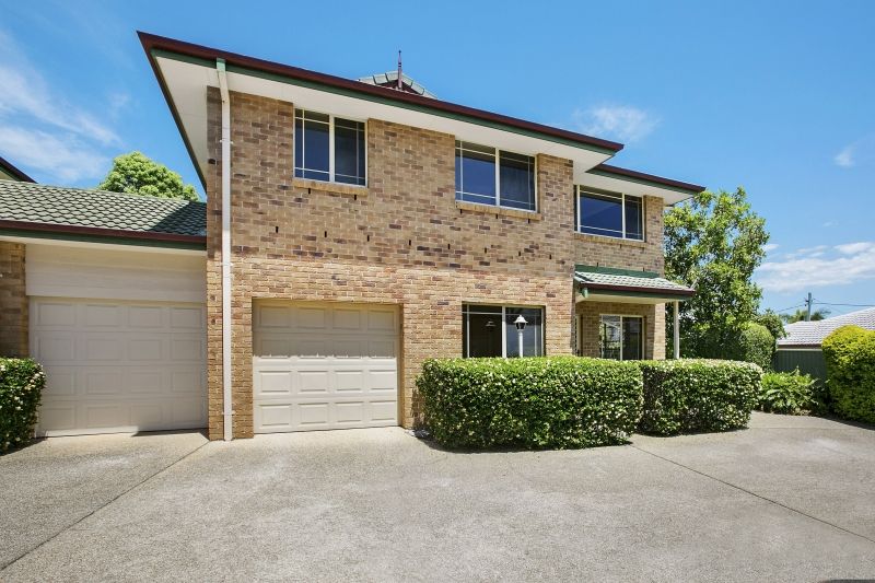 18 Charlton Street, Southport QLD 4215