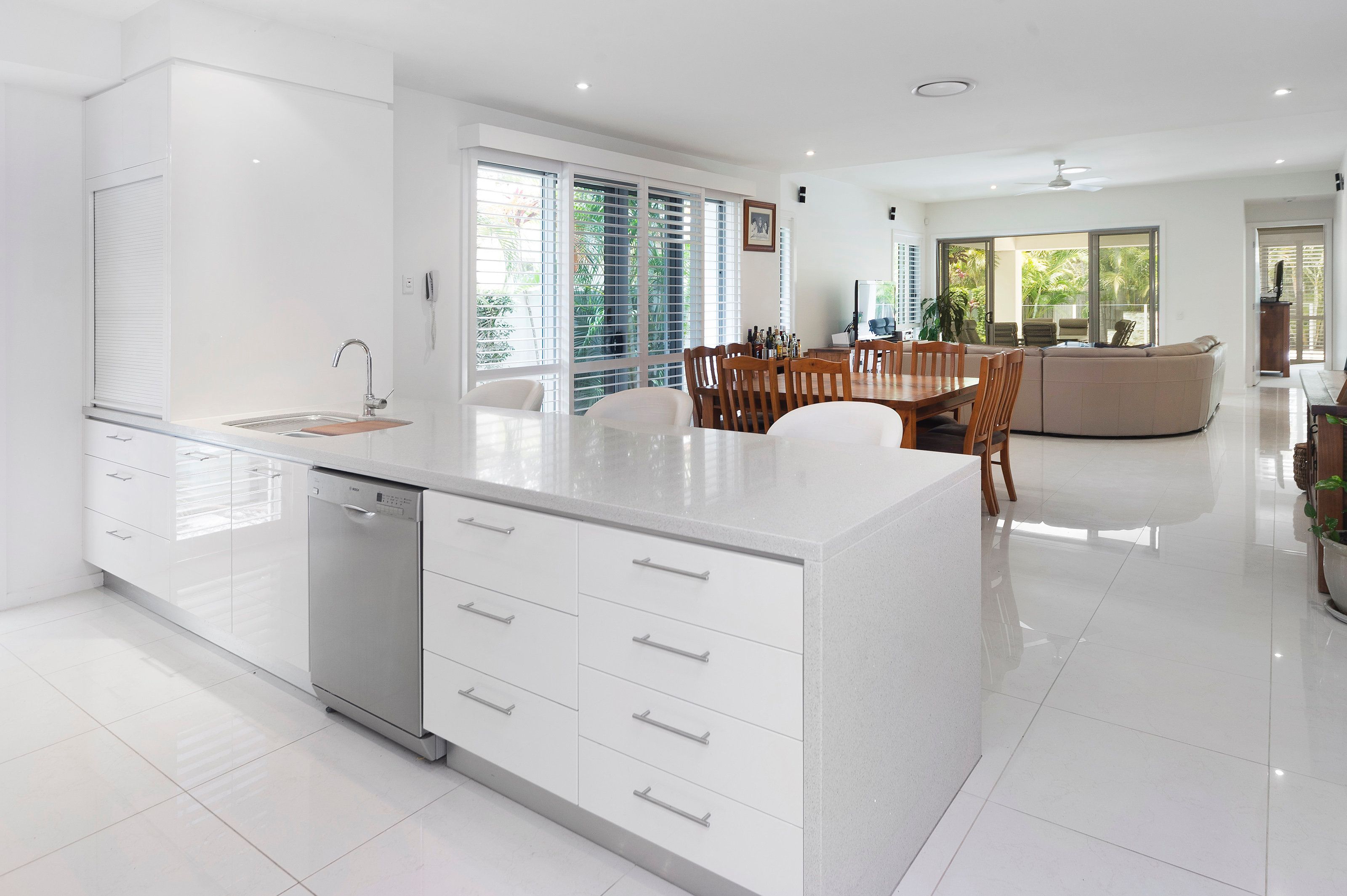 9132 Peter Senior Drive, Hope Island, QLD 4212