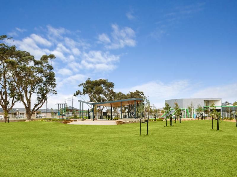 5 Rowena Way, MICKLEHAM, VIC 3064