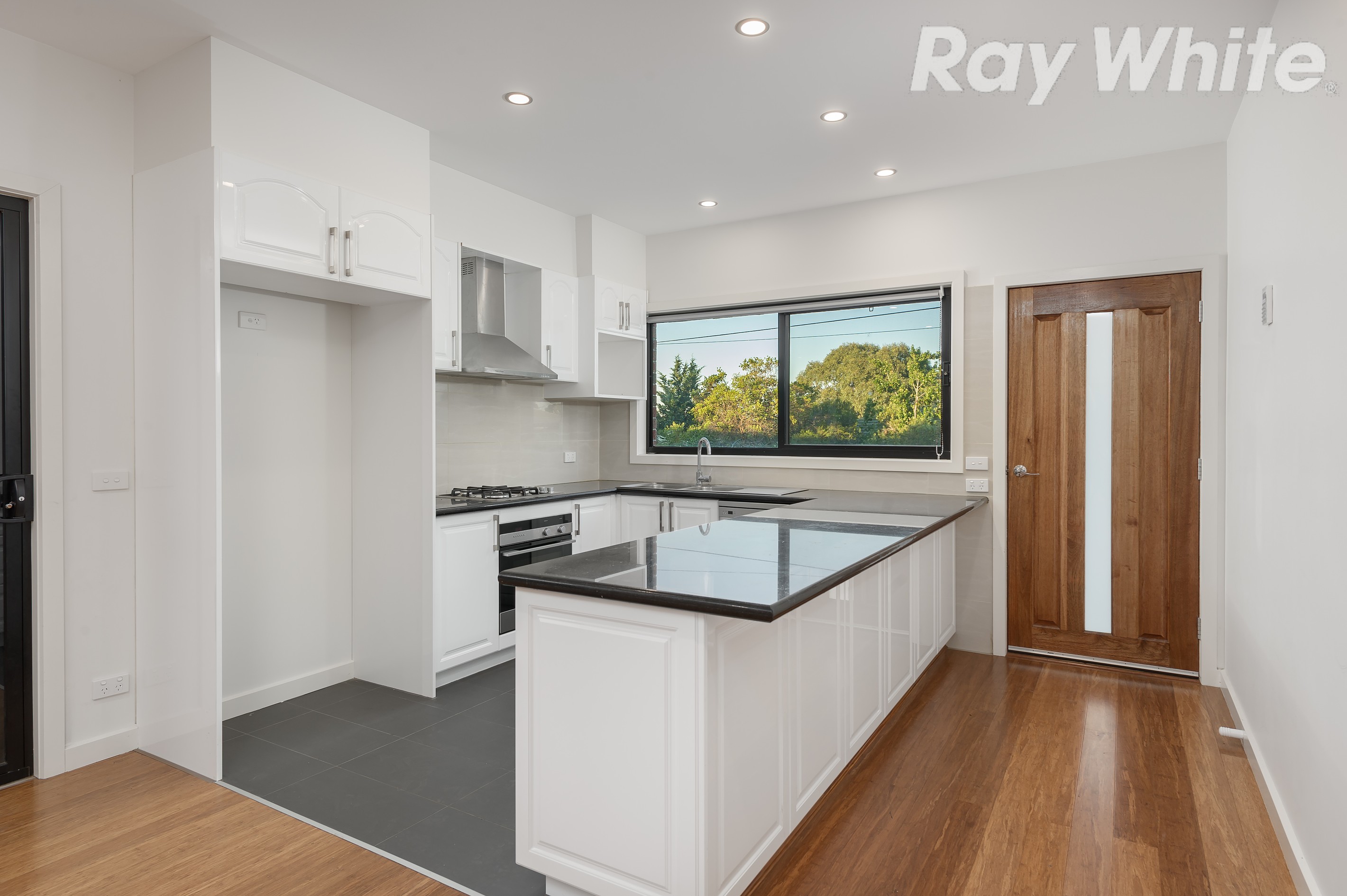 1/9 Loddon Avenue, Reservoir, VIC 3073