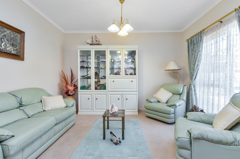 6 Dundee Avenue, Seaton, SA 5023