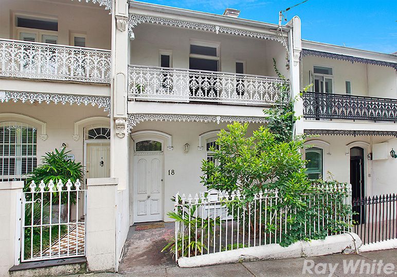 18 Campbell Avenue