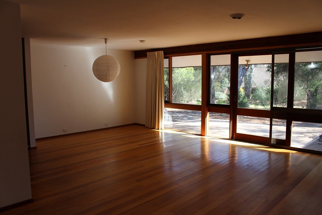 77 Wybalena Grove, Cook, ACT 2614