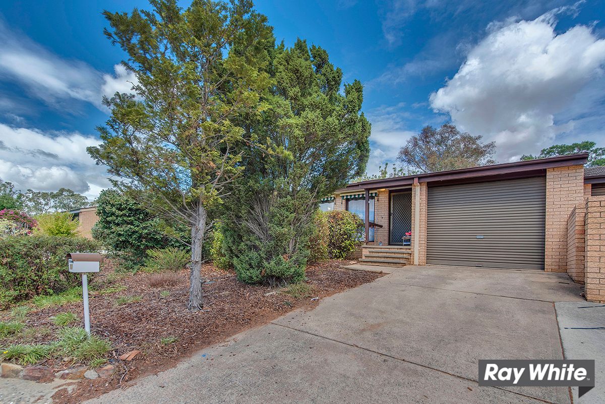 11 Moorehead Place, Latham ACT 2615
