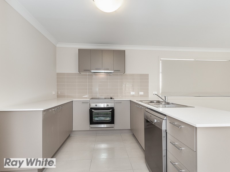 33 Champion Crescent, Griffin, QLD 4503