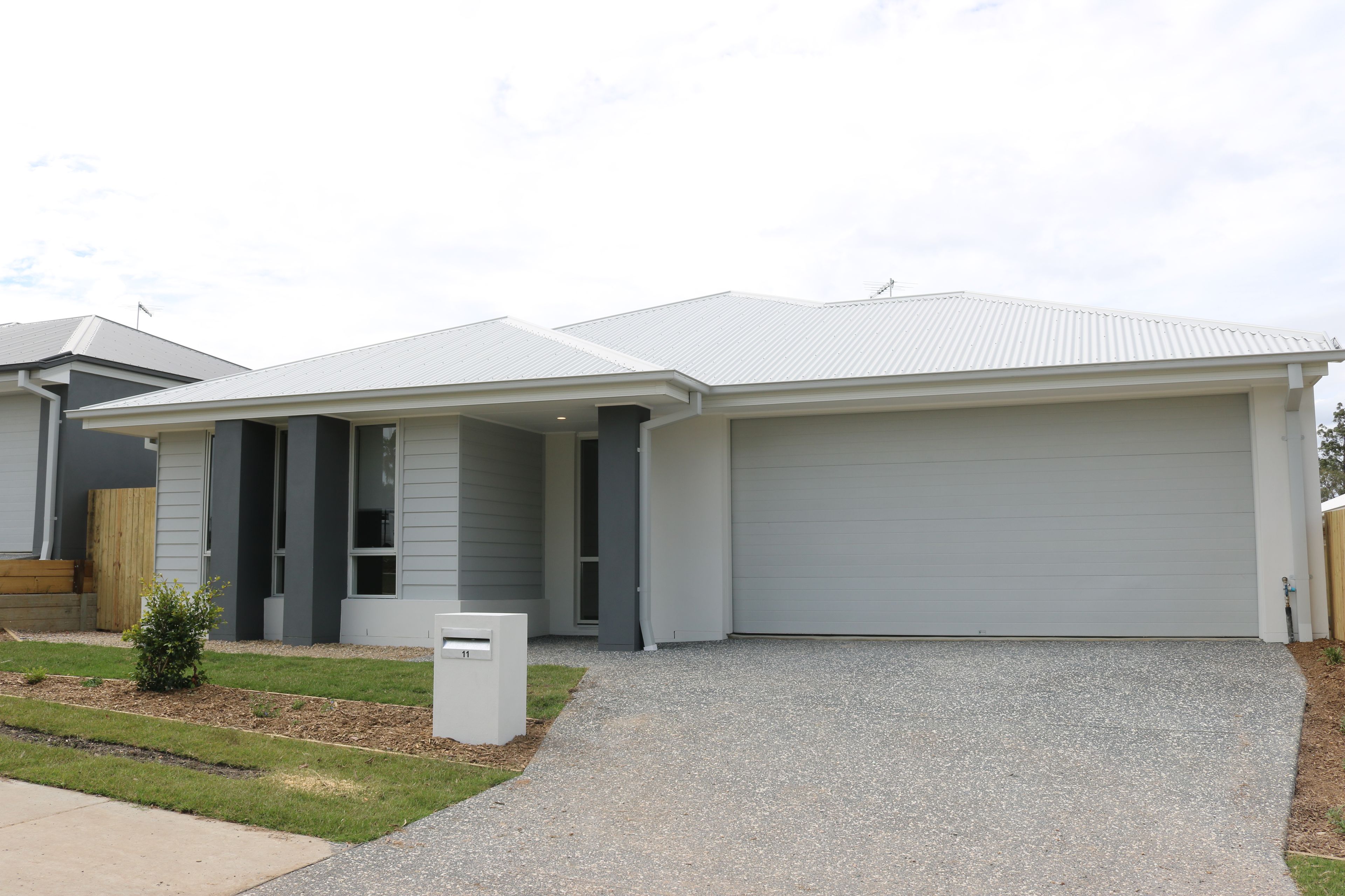 11 Eagleton Crescent, Leichhardt, QLD 4305