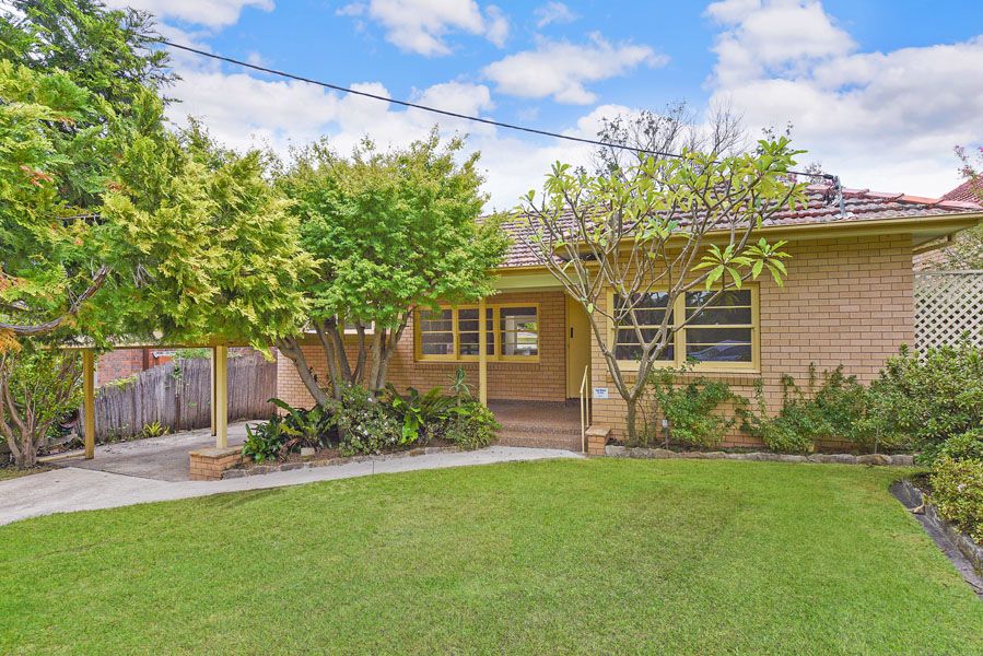 77 Clarke Road