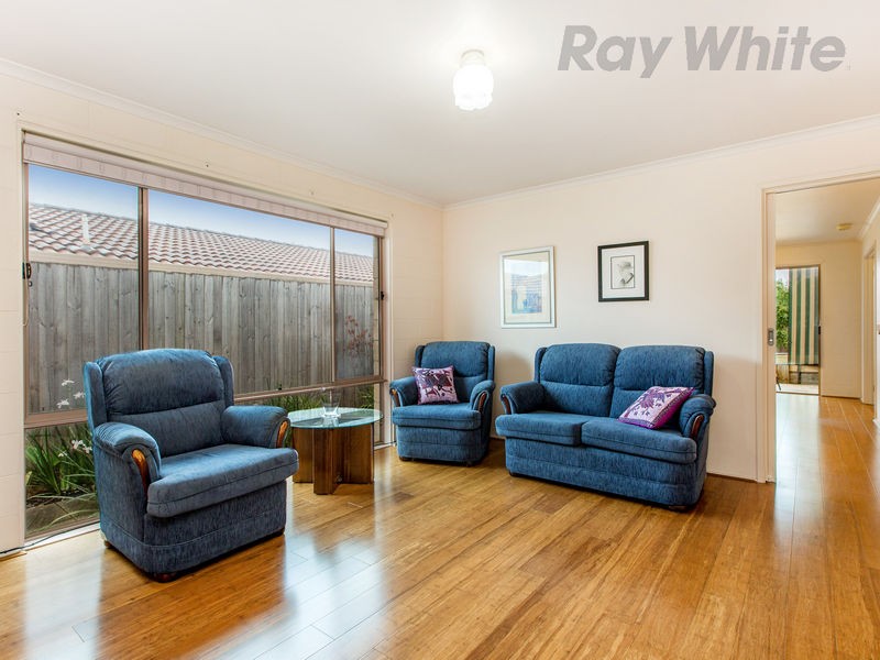 101 Fourth Avenue, Rosebud, VIC 3939