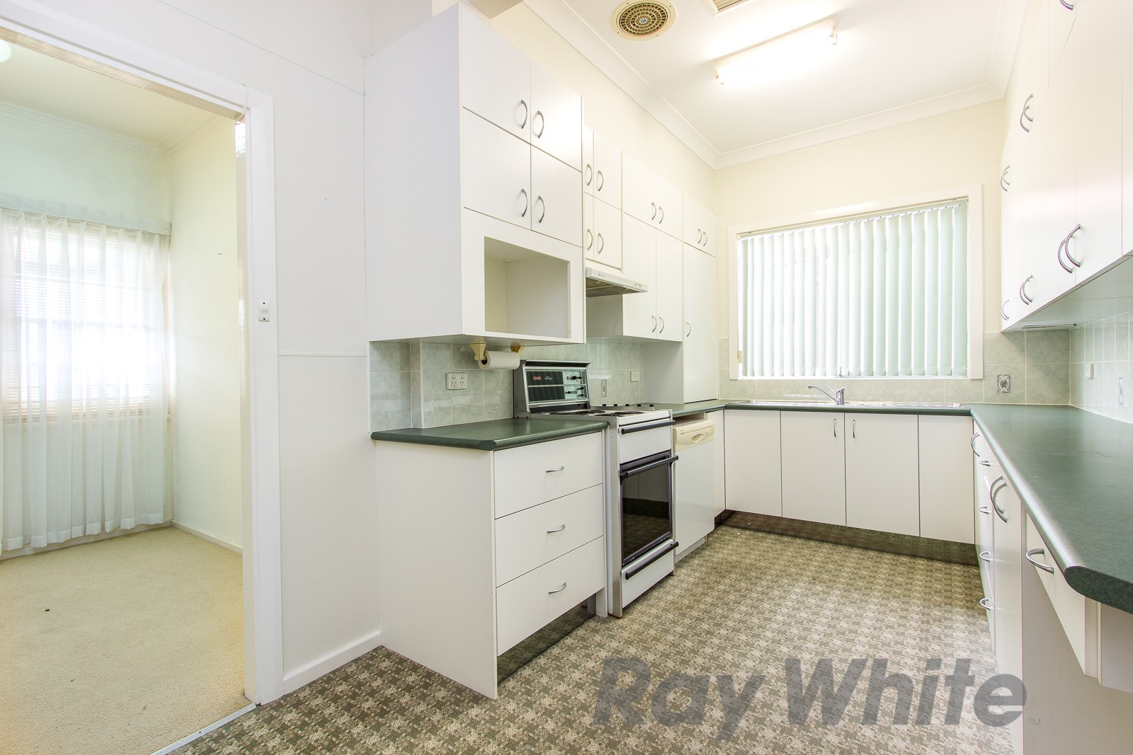 38 Kenibea Avenue, Kahibah, NSW 2290