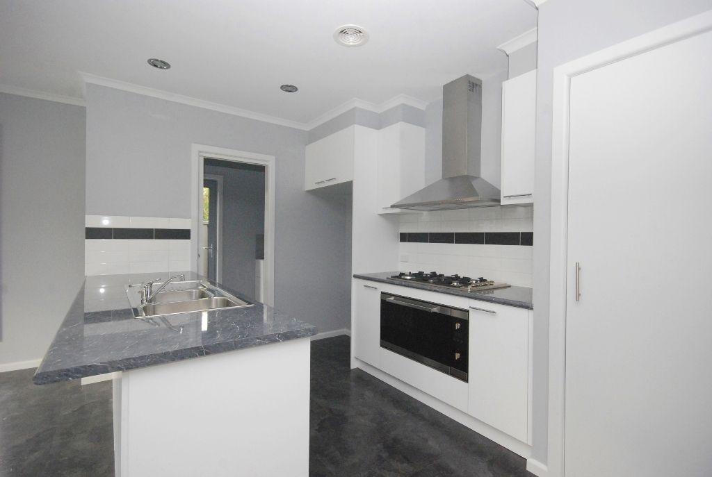 8 Creekview Close, Mount Clear, VIC 3350