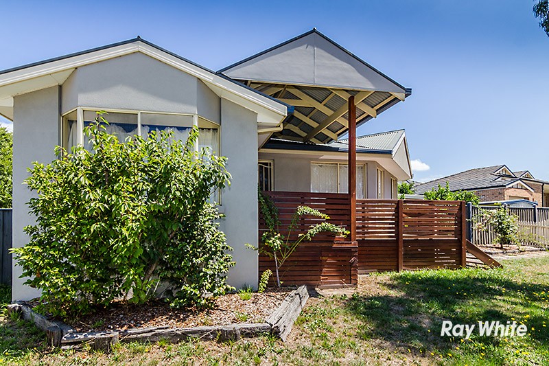 61 Baringa Park Drive, Narre Warren South, VIC 3805