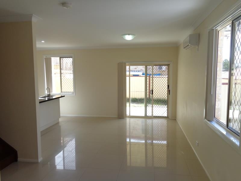 4/11 Cattiger Street, Richlands, QLD 4077