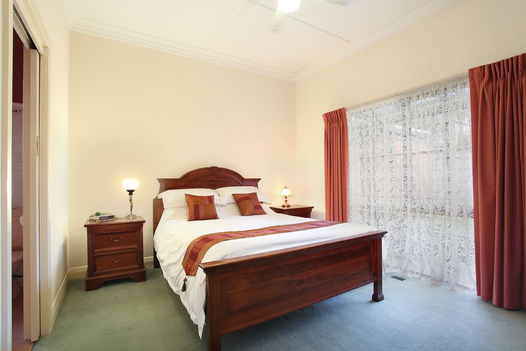 2 Lindsay Avenue, Murrumbeena, VIC 3163
