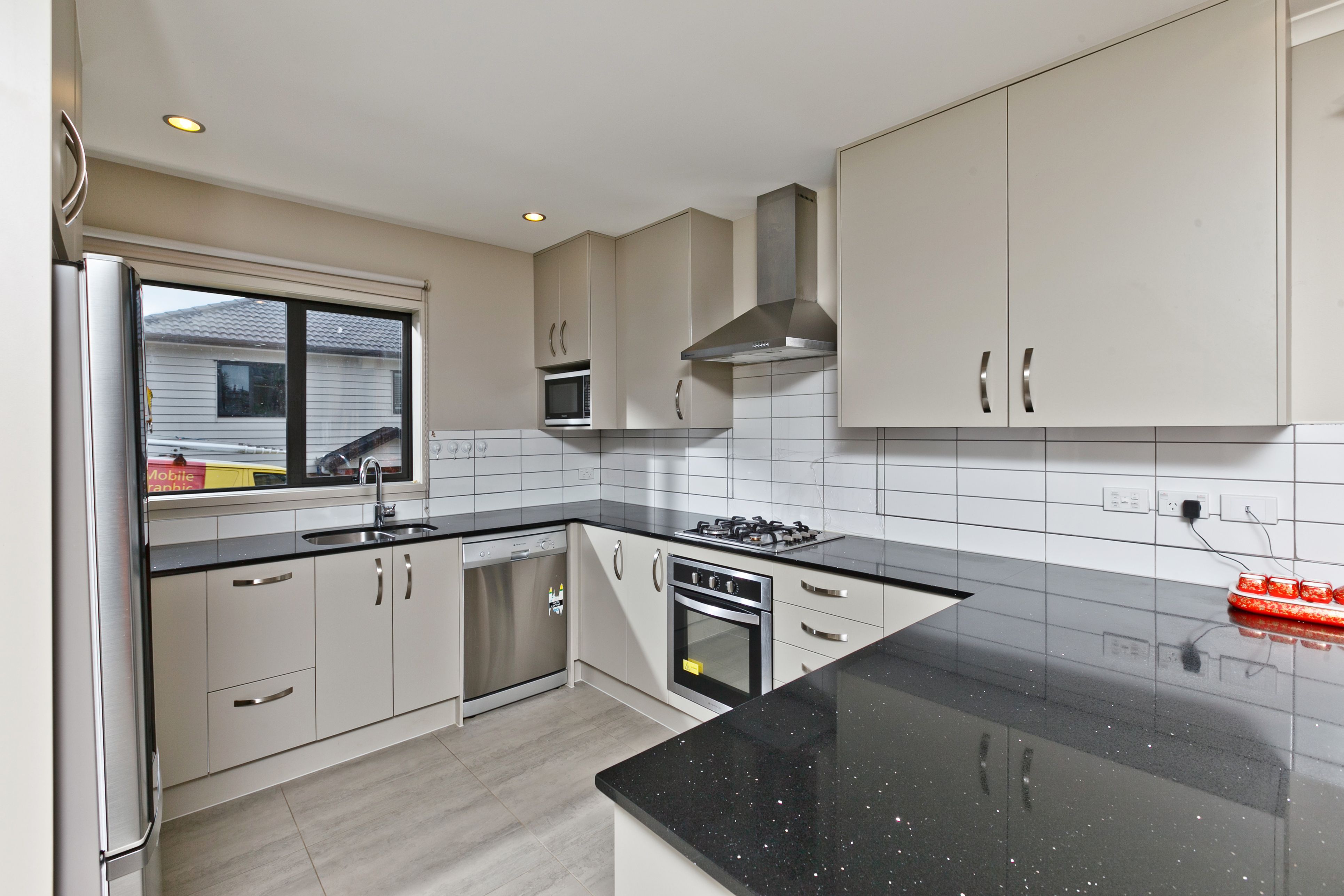 32 Springvale Drive, Albany, North Shore City