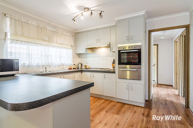 34 Meeking Drive, Pakenham, VIC 3810