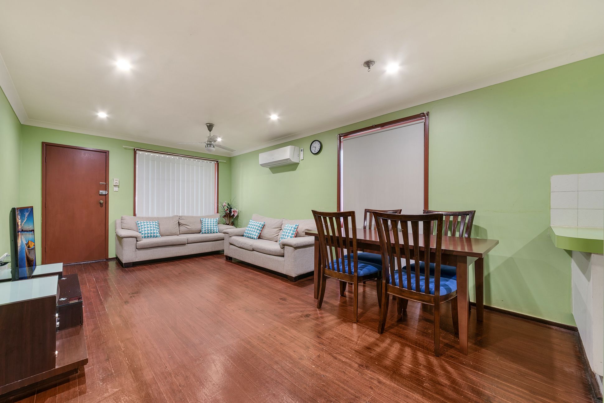 30 Fuchsia Crescent, Macquarie Fields, NSW 2564