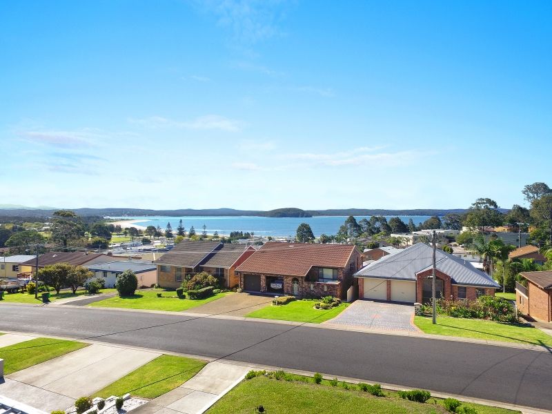 18 Joseph Street, Batehaven, NSW 2536