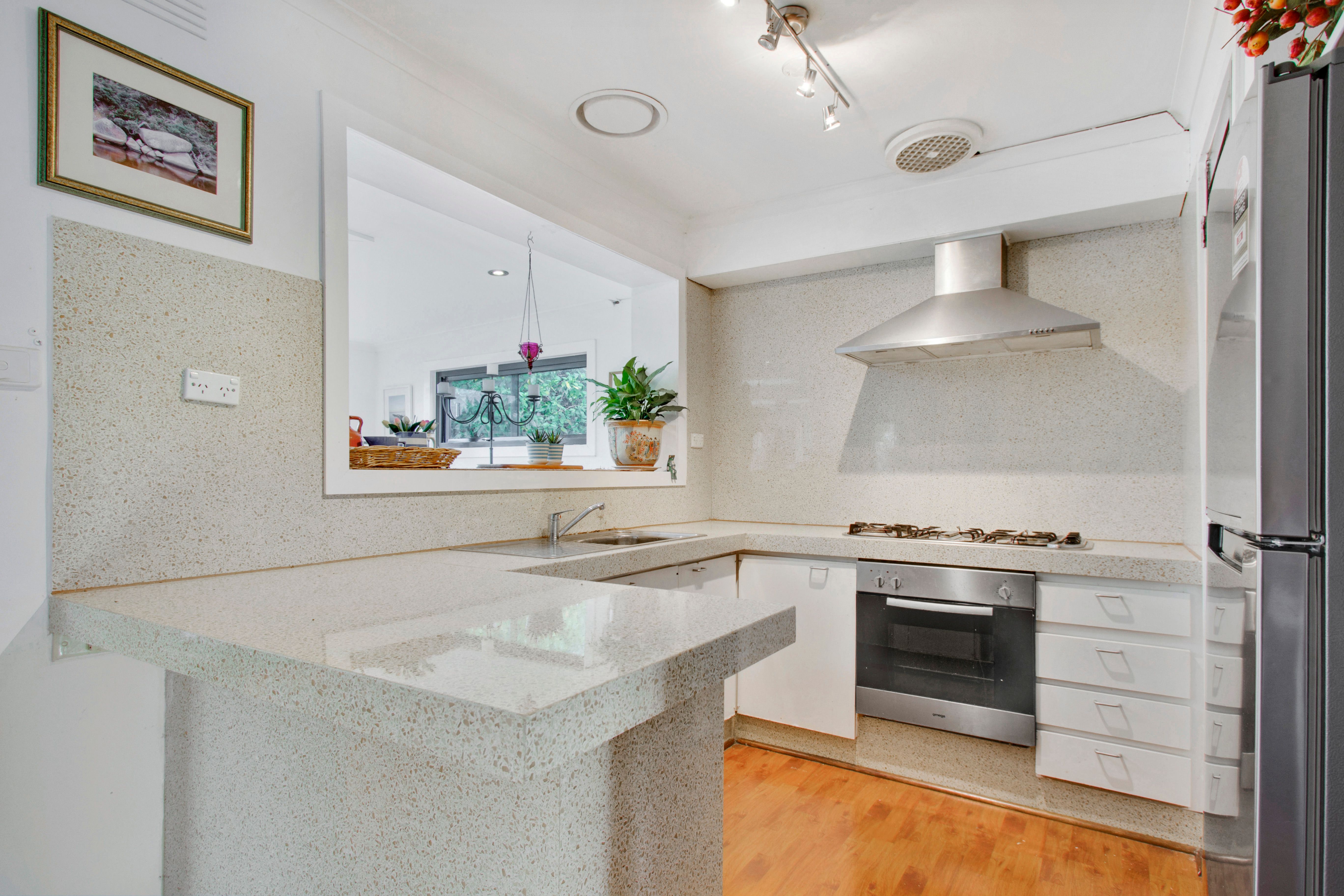 2/12 Gulwa Avenue, Frankston, VIC 3199