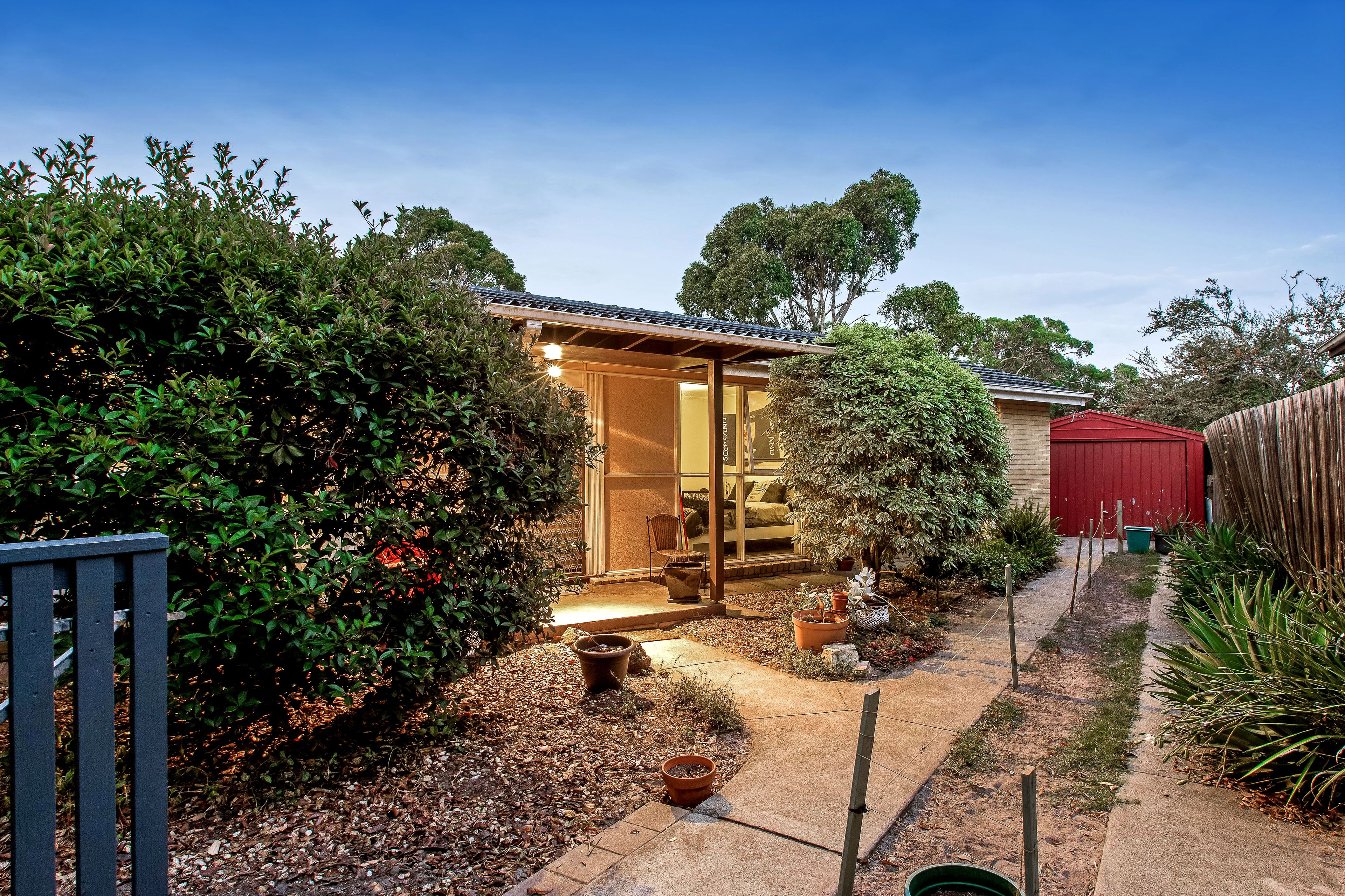8 Frew Avenue, Frankston VIC 3199