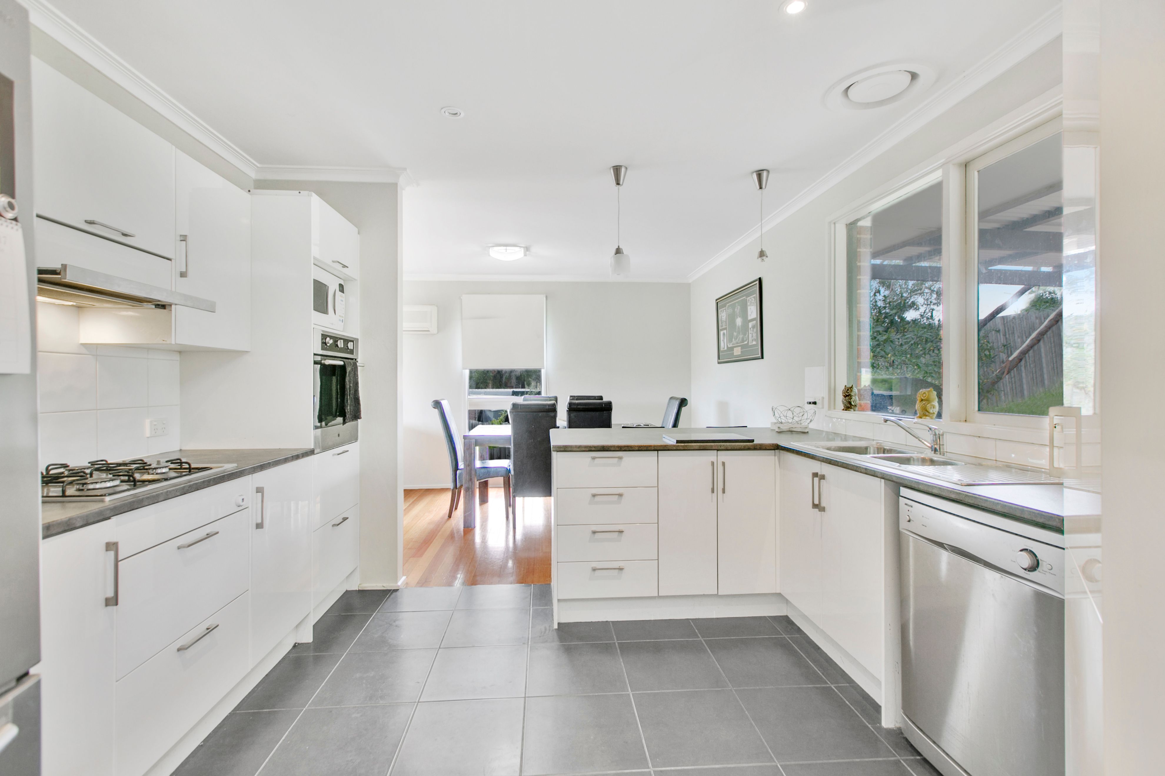 48 Fingal Drive, Frankston, VIC 3199
