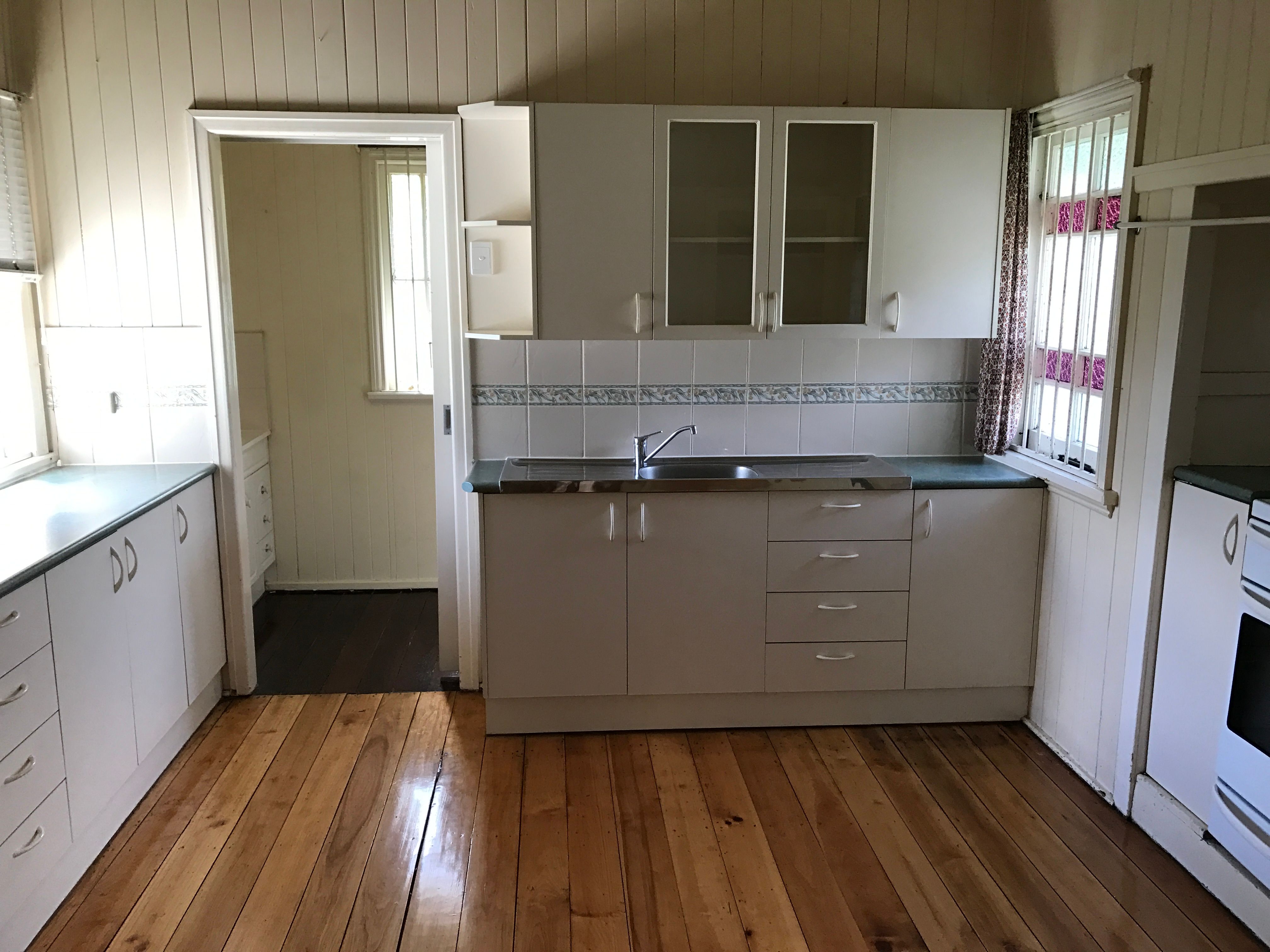 3 Alexandra Street, Booval, QLD 4304