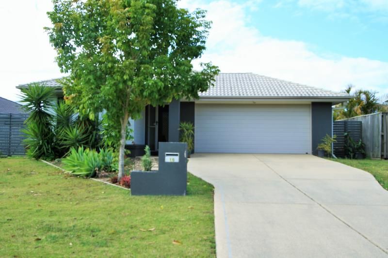 16 Quinn Close, Augustine Heights, QLD 4300