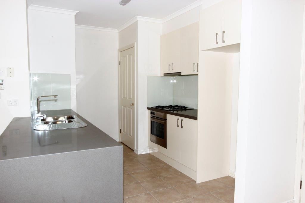 2/1 Davis Street, Belmont, VIC 3216
