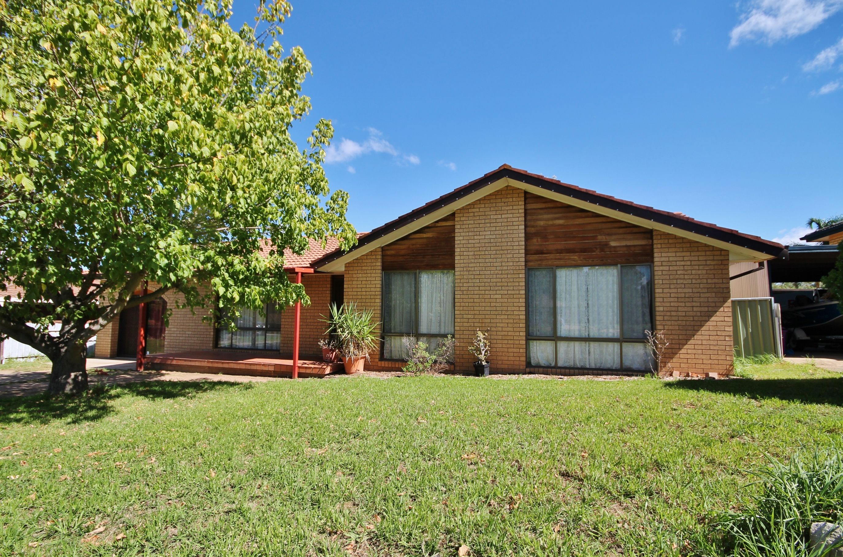 68 Blackett Avenue