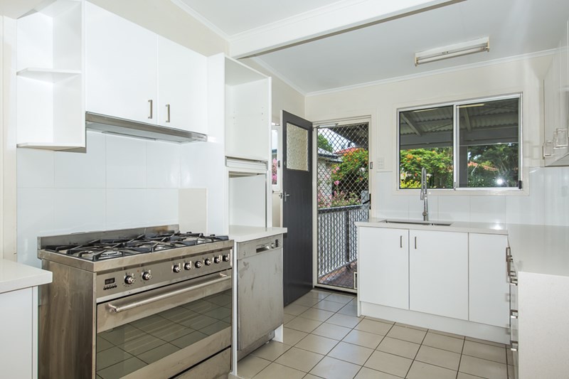 14 Carroll Crescent, Grange, QLD 4051