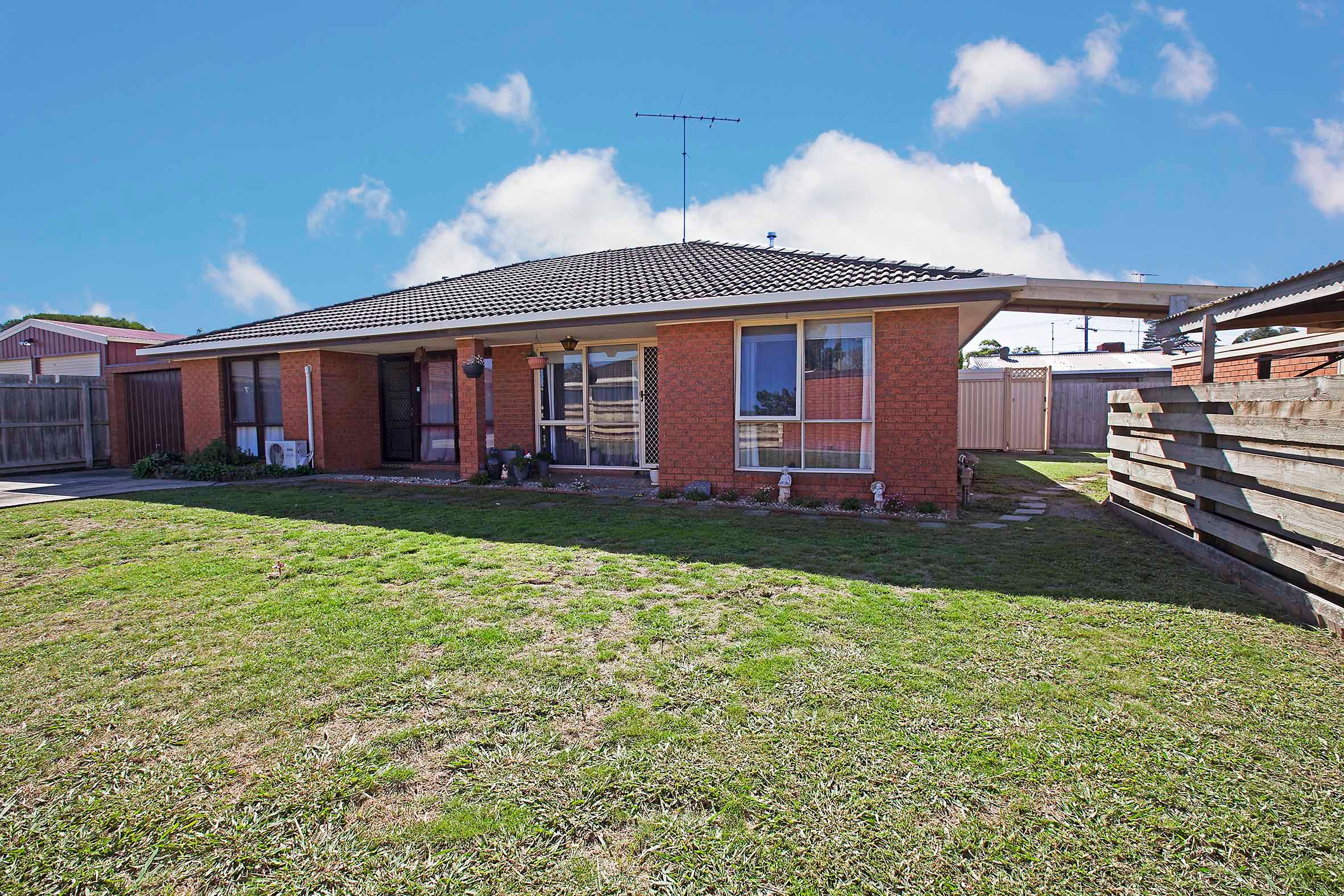 4/4-6 Enfield Drive, St Albans Park, VIC 3219