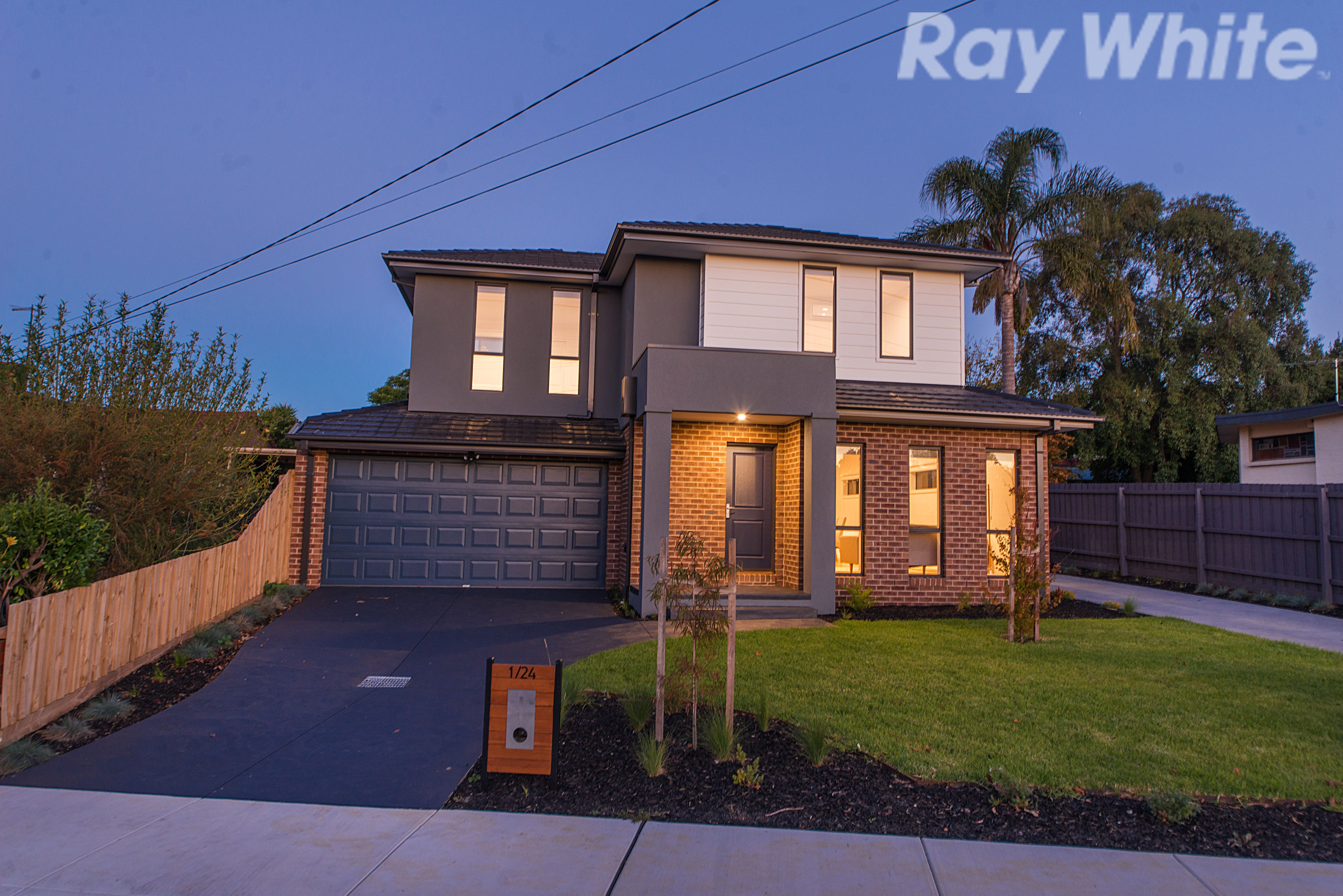 24 Manuka Drive, Ferntree Gully VIC 3156