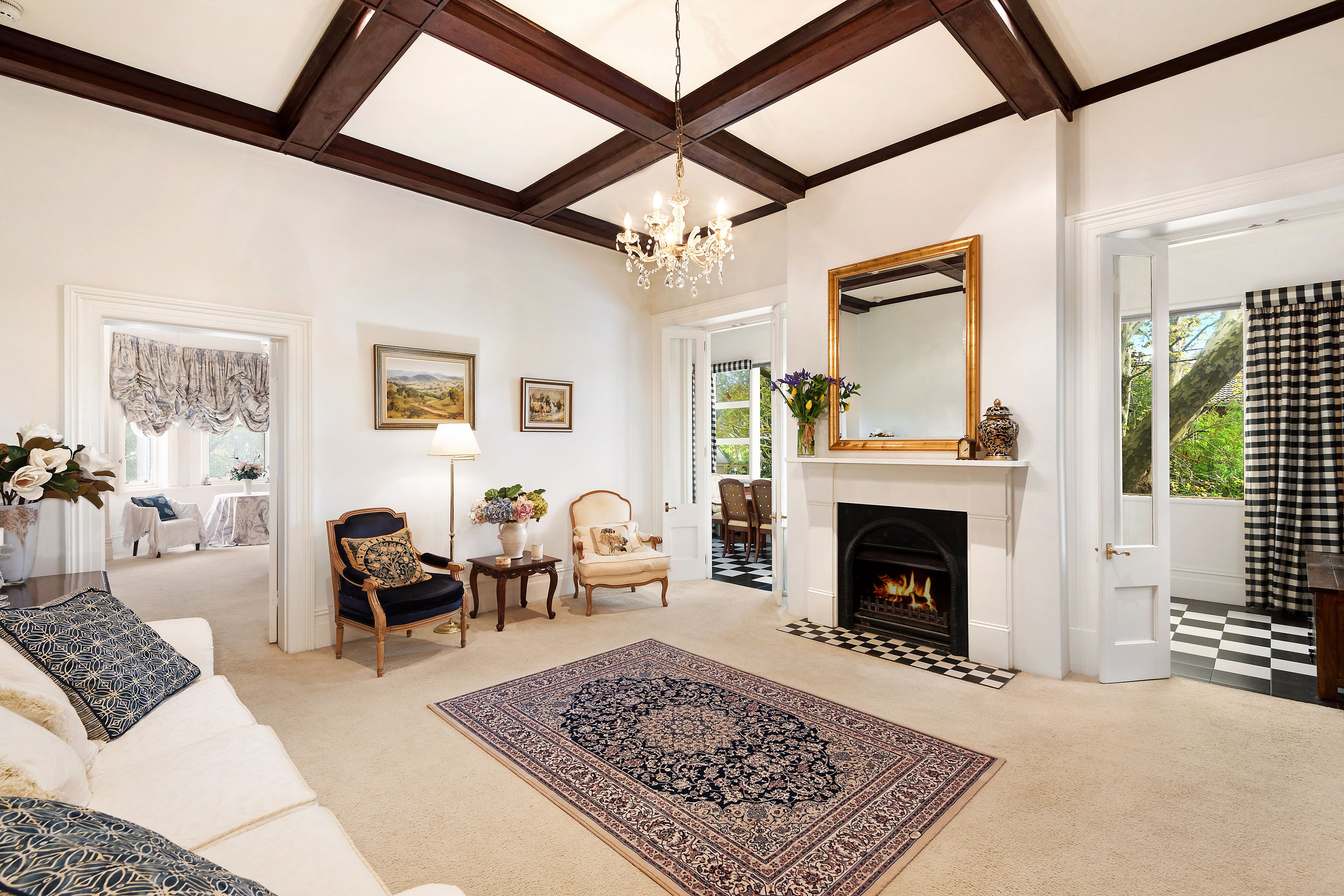 2/21 Trelawney Street, Woollahra NSW 2025
