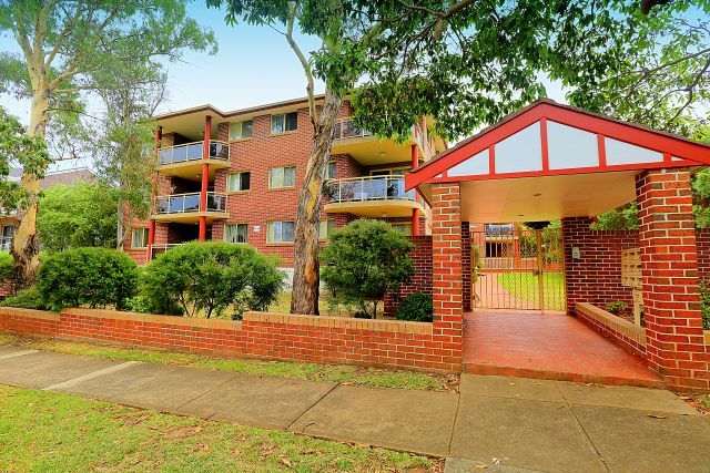 64-66 Cairds Avenue, Bankstown NSW 2200