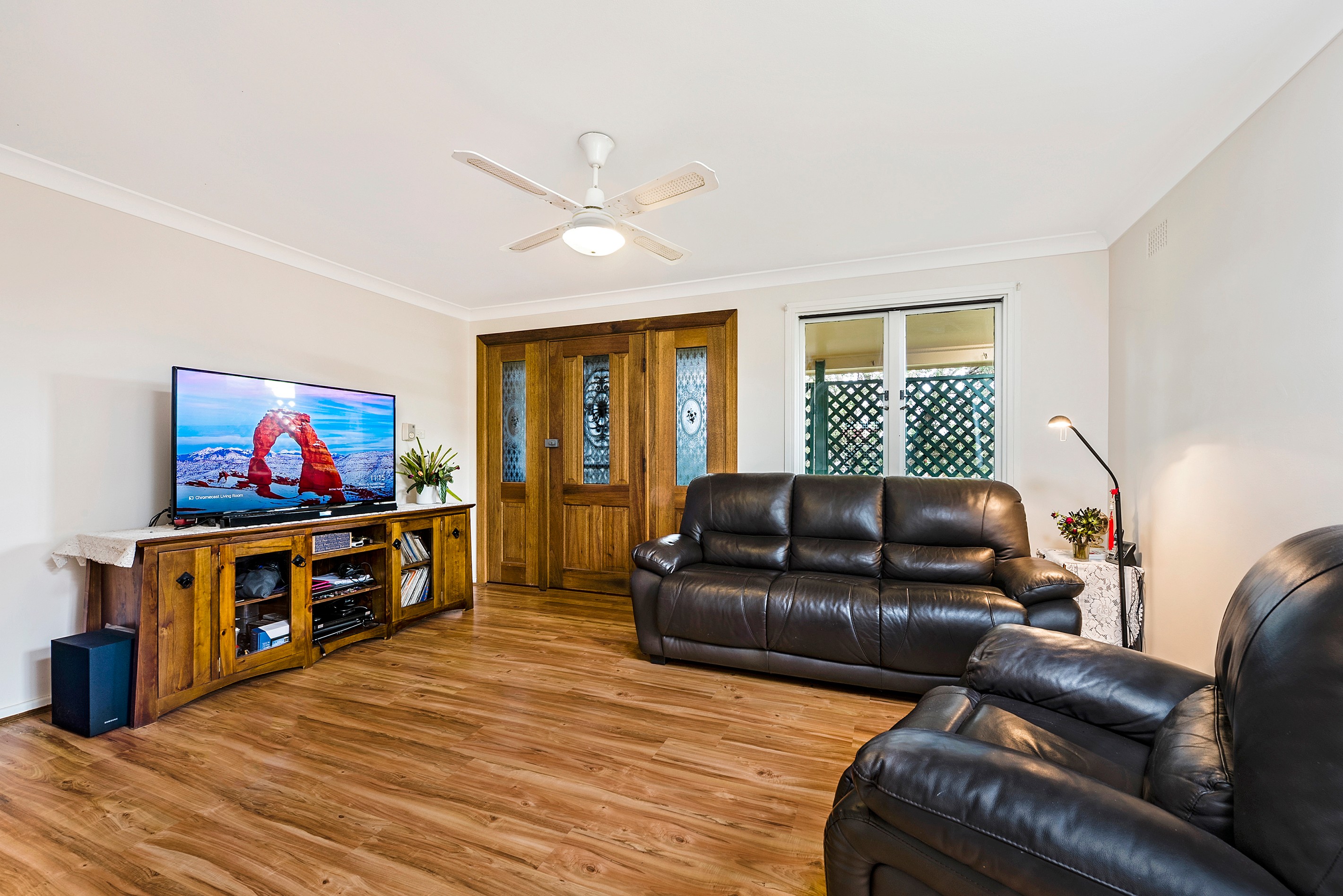 11 Bangalay Place, Macquarie Fields, NSW 2564