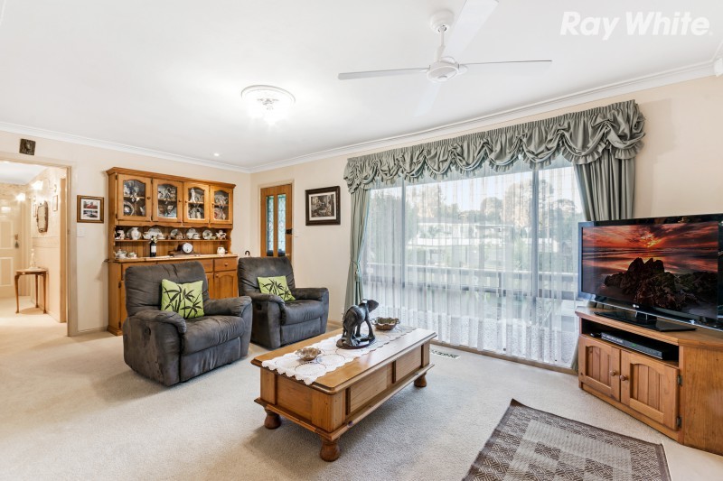 24 Ashton Road, Ferntree Gully, VIC 3156