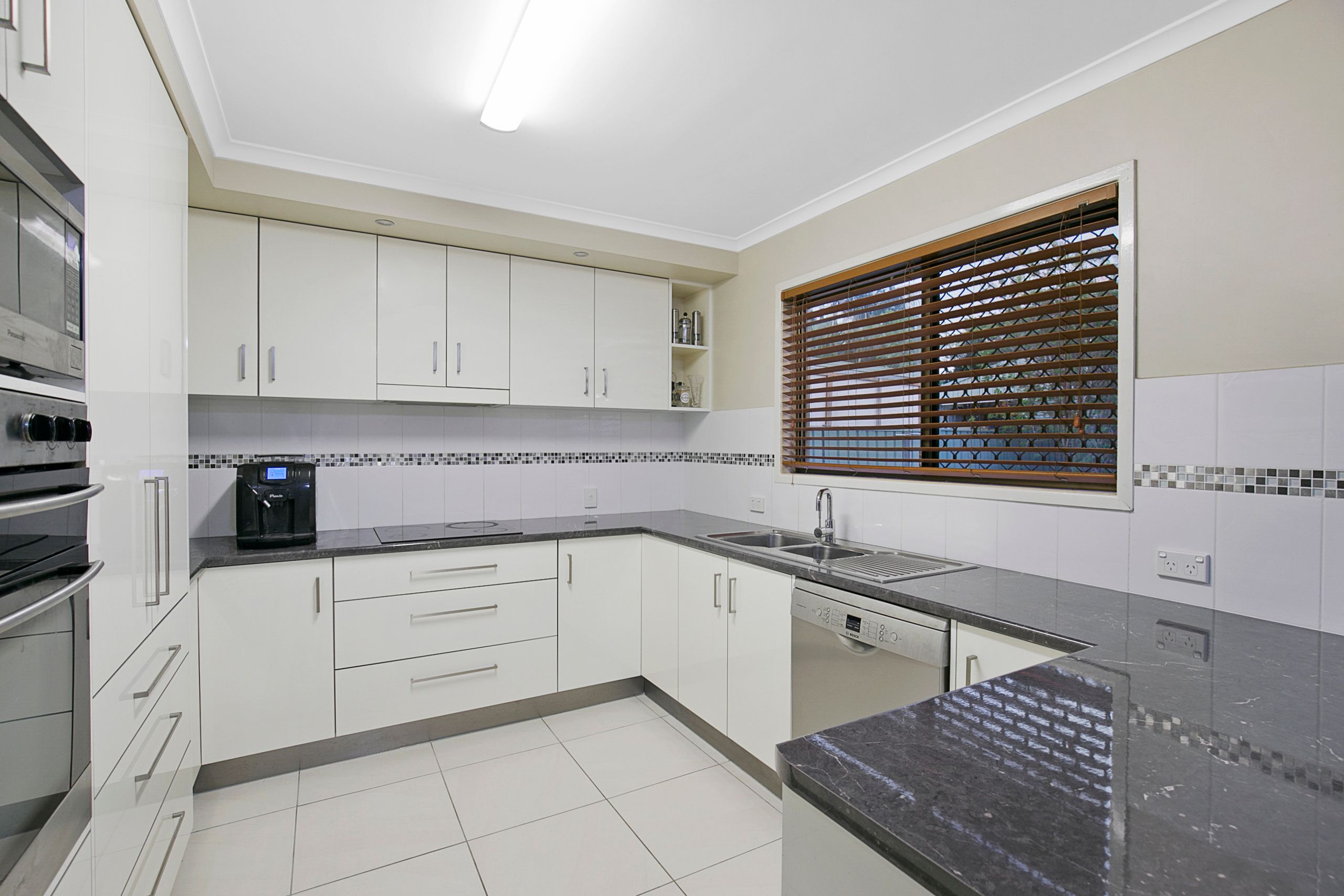15 Chelsea Crescent, Alexandra Hills QLD 4161