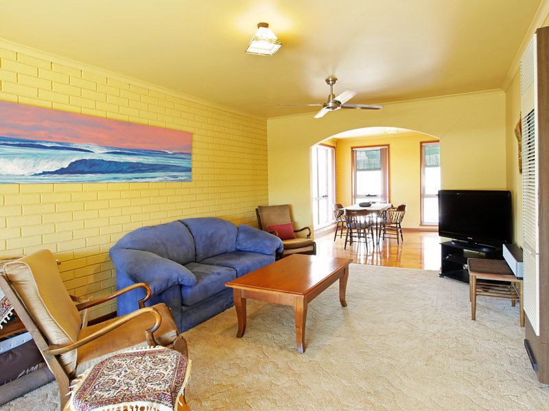 2/20 Allambee Avenue, Grovedale, VIC 3216