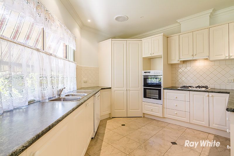 3 Filbert Court, Cranbourne North, VIC 3977