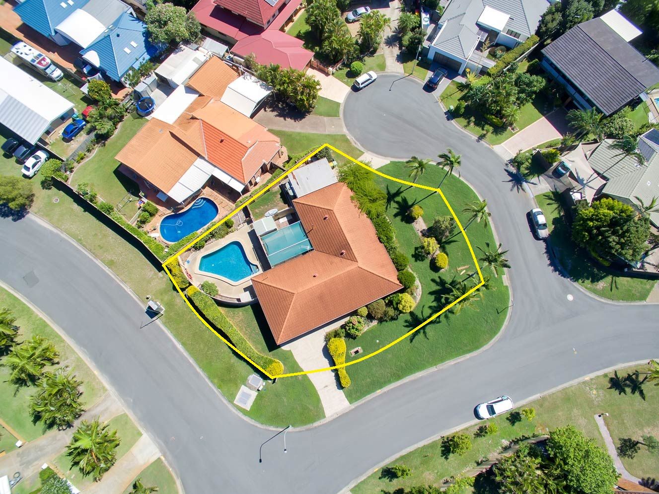15 Wewak Avenue, Runaway Bay, QLD 4216