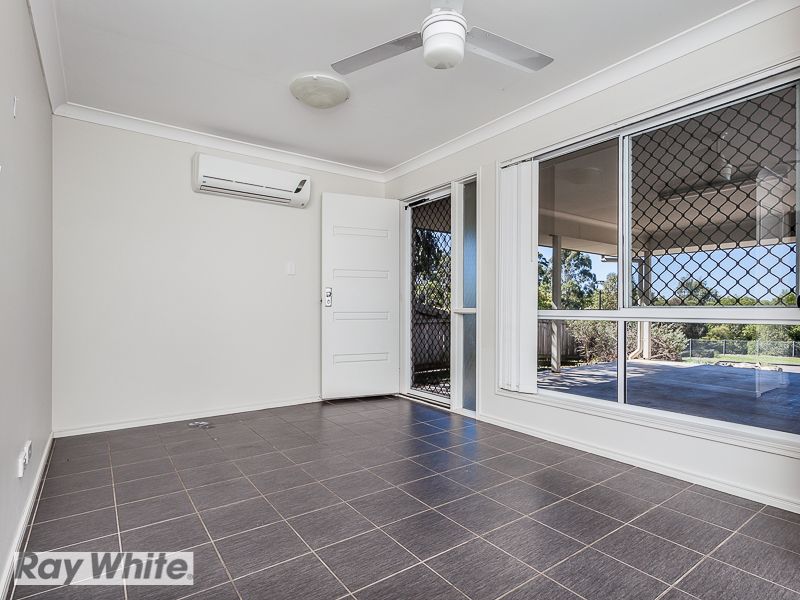 2/17 Tylah Street., Kallangur, QLD 4503