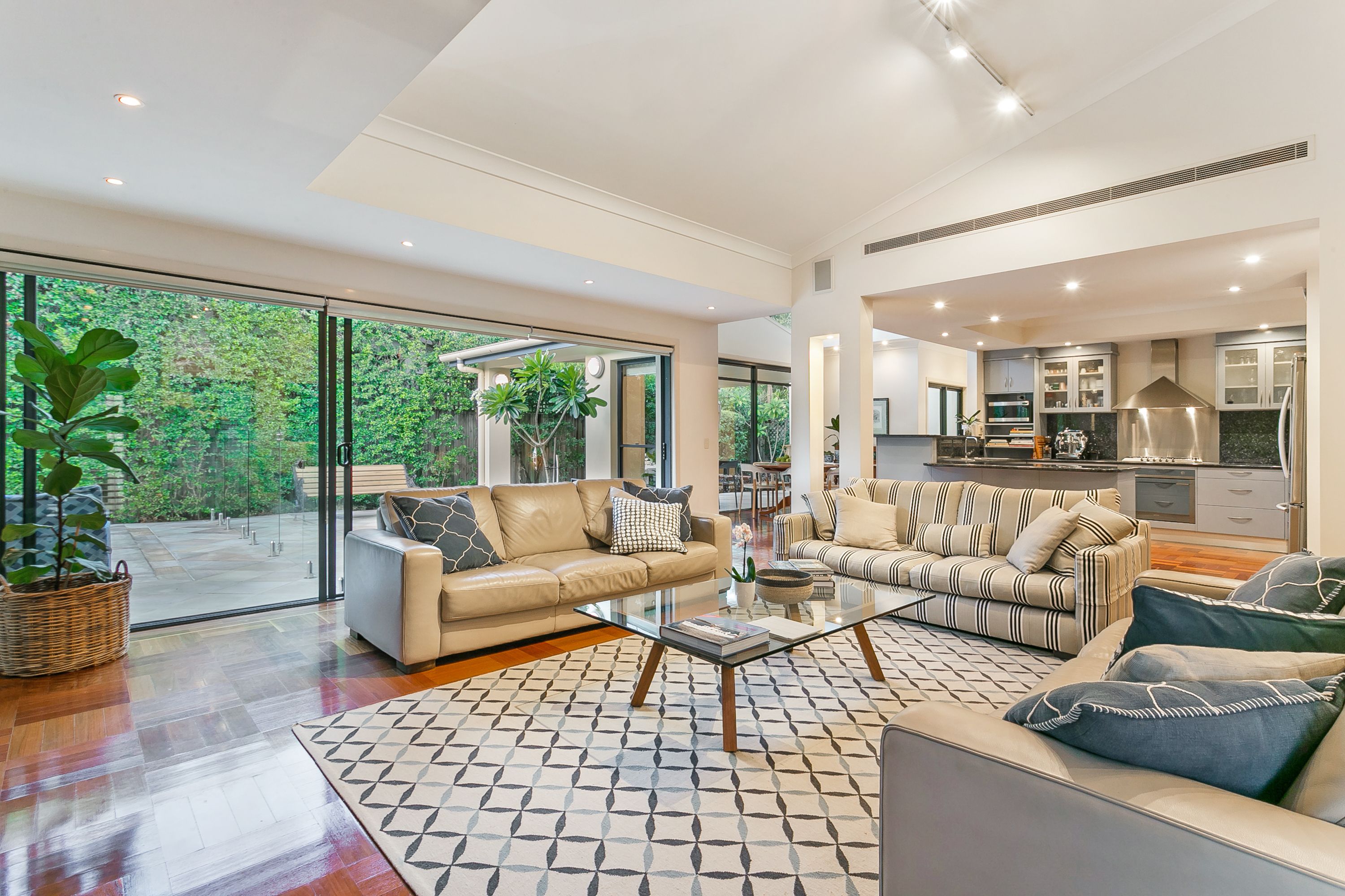168 Laurel Avenue, Chelmer, QLD 4068