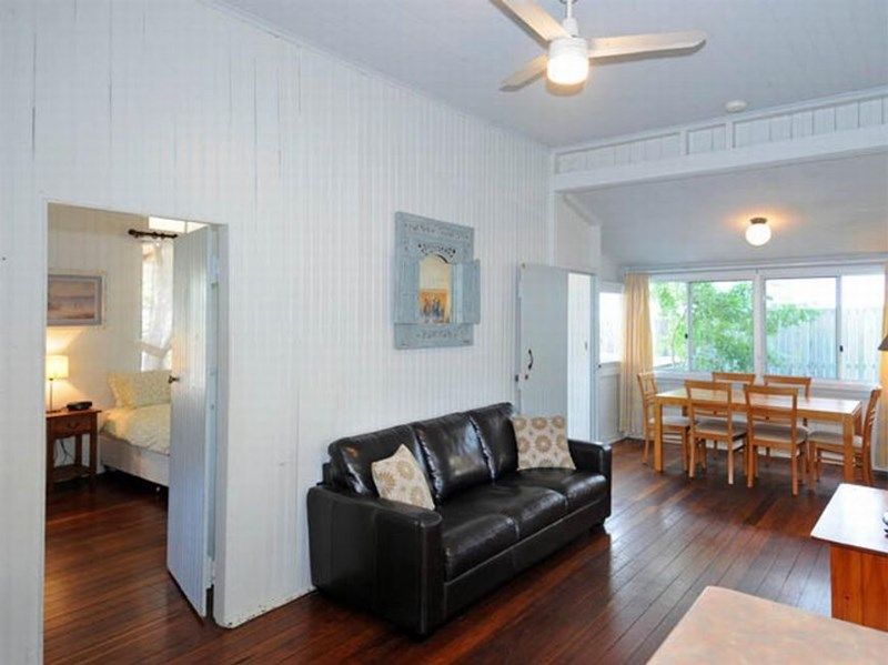 8 Henson Lane, Yamba, NSW 2464