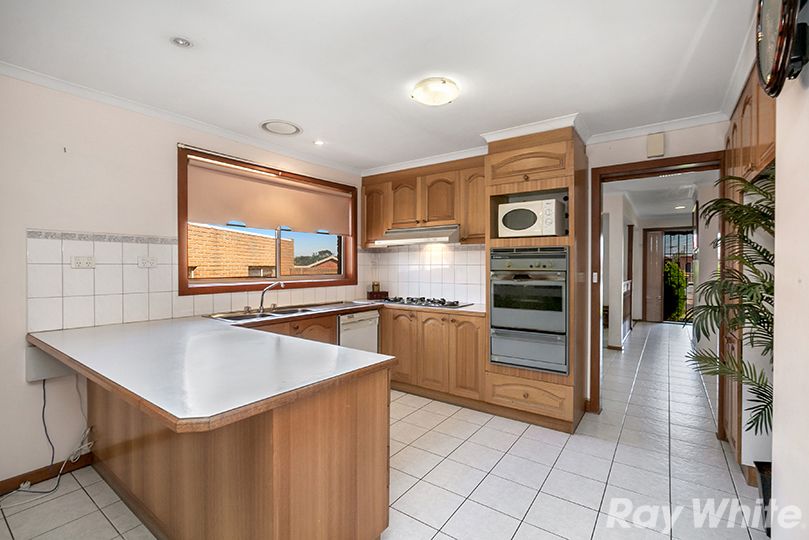 20 Sieben Close, Mill Park, VIC 3082