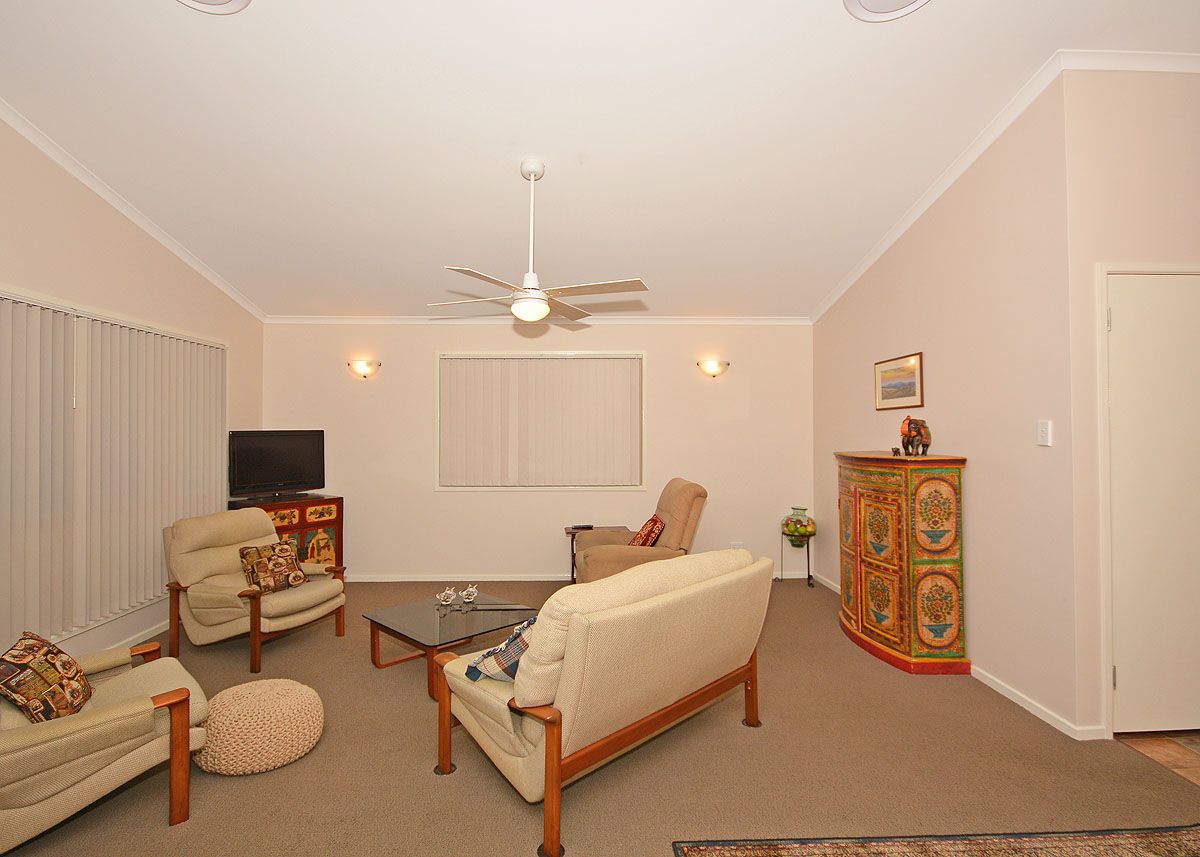 Unit 1/73-75 Newhaven Street, Pialba, QLD 4655