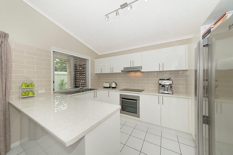 13 Blue Lake Court, Kirwan, QLD 4817