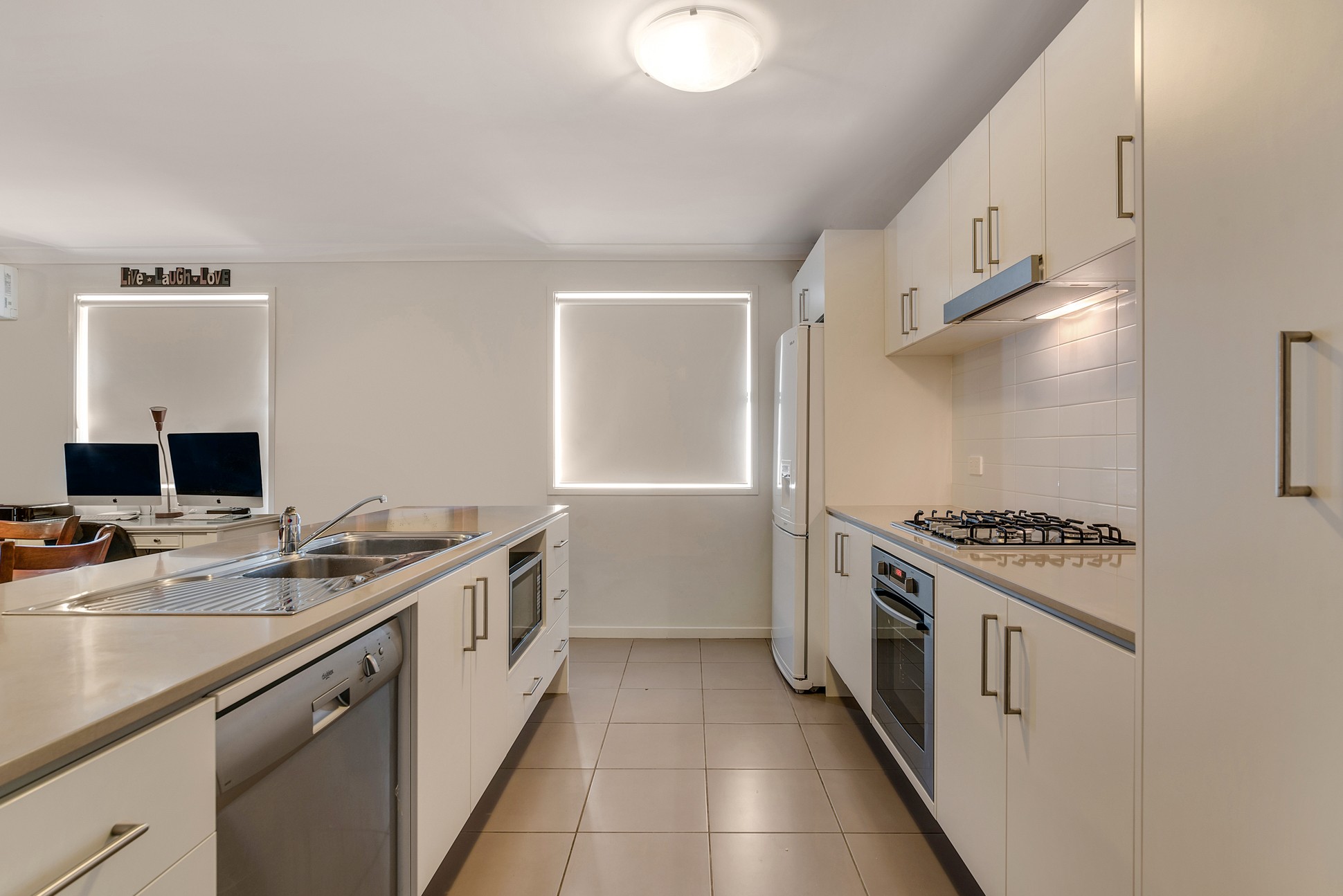 9 Mitten Street, Elderslie, NSW 2570