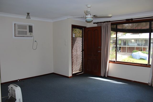 17 Southern Cross Drive, Woodrising, NSW 2284