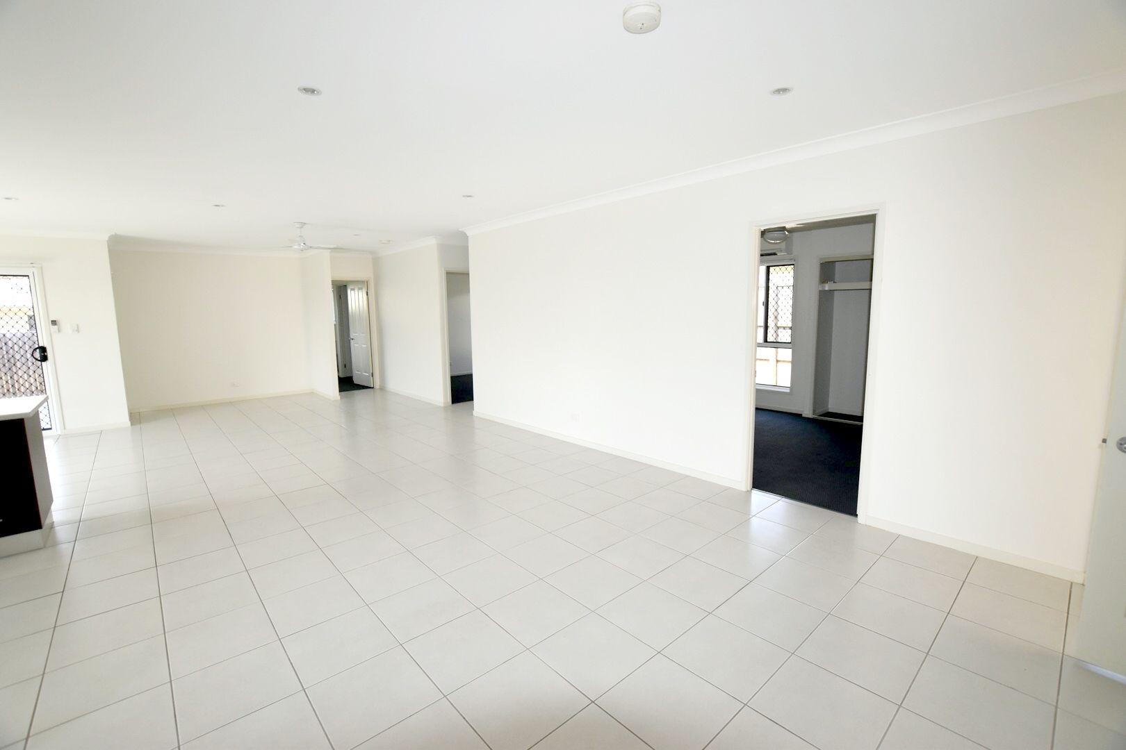 25 Iris Road, Kirkwood, QLD 4680