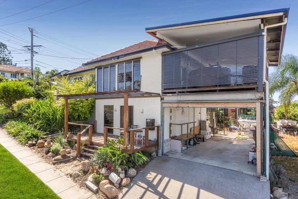 10 Wilgarning Street, Stafford Heights, QLD 4053