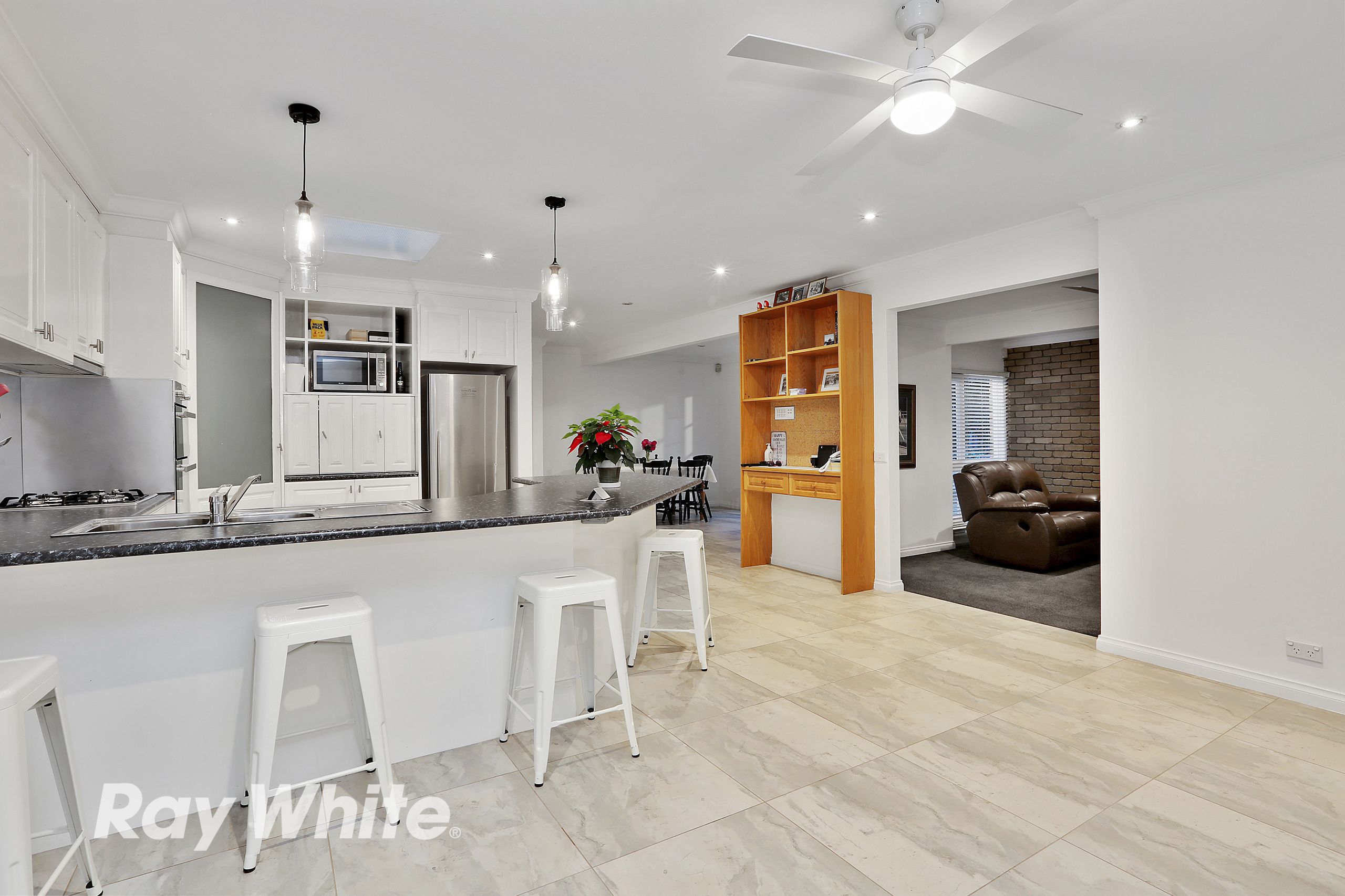 2 Wingara Drive, Lara, VIC 3212